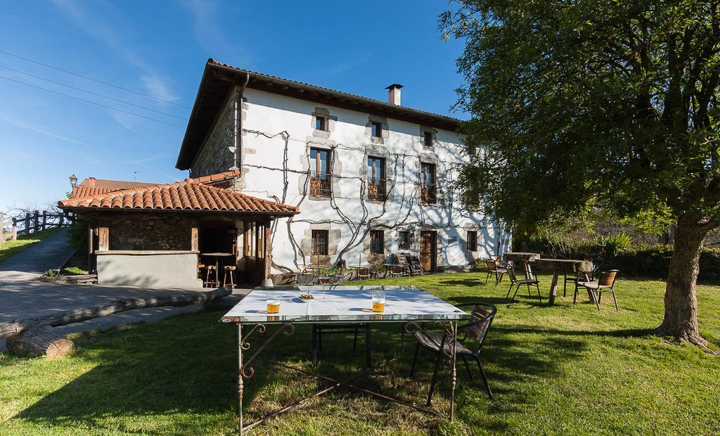 Casa Rural Restaurante Aranburu Zestoa Exterior photo